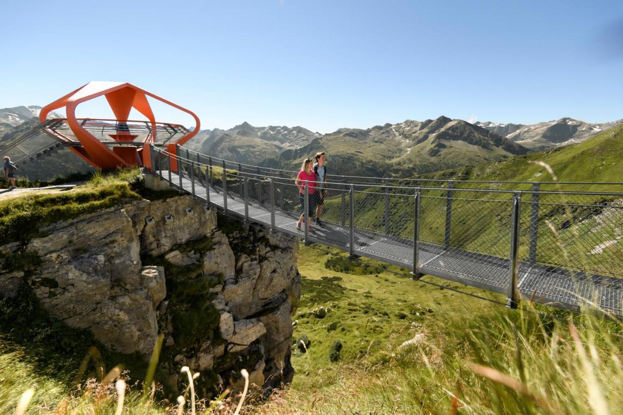 Hotel Germania Gastein - Ganzjahrig Inklusive Alpentherme Gastein & Sommersaison Inklusive Gasteiner Bergbahnen バート・ホーフガシュタイン エクステリア 写真