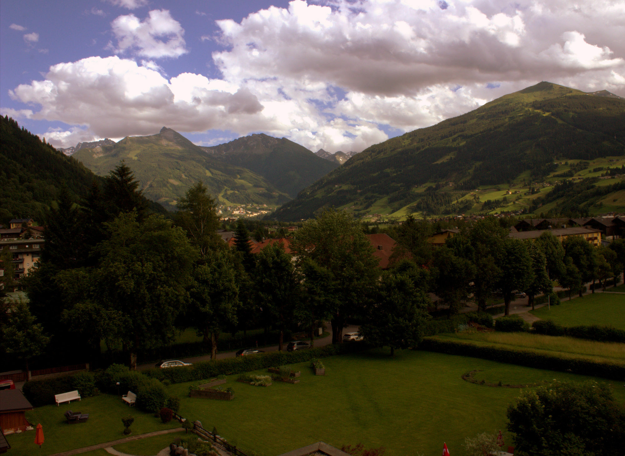 Hotel Germania Gastein - Ganzjahrig Inklusive Alpentherme Gastein & Sommersaison Inklusive Gasteiner Bergbahnen バート・ホーフガシュタイン エクステリア 写真